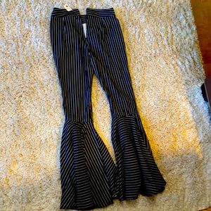 Bell bottom stripes pants